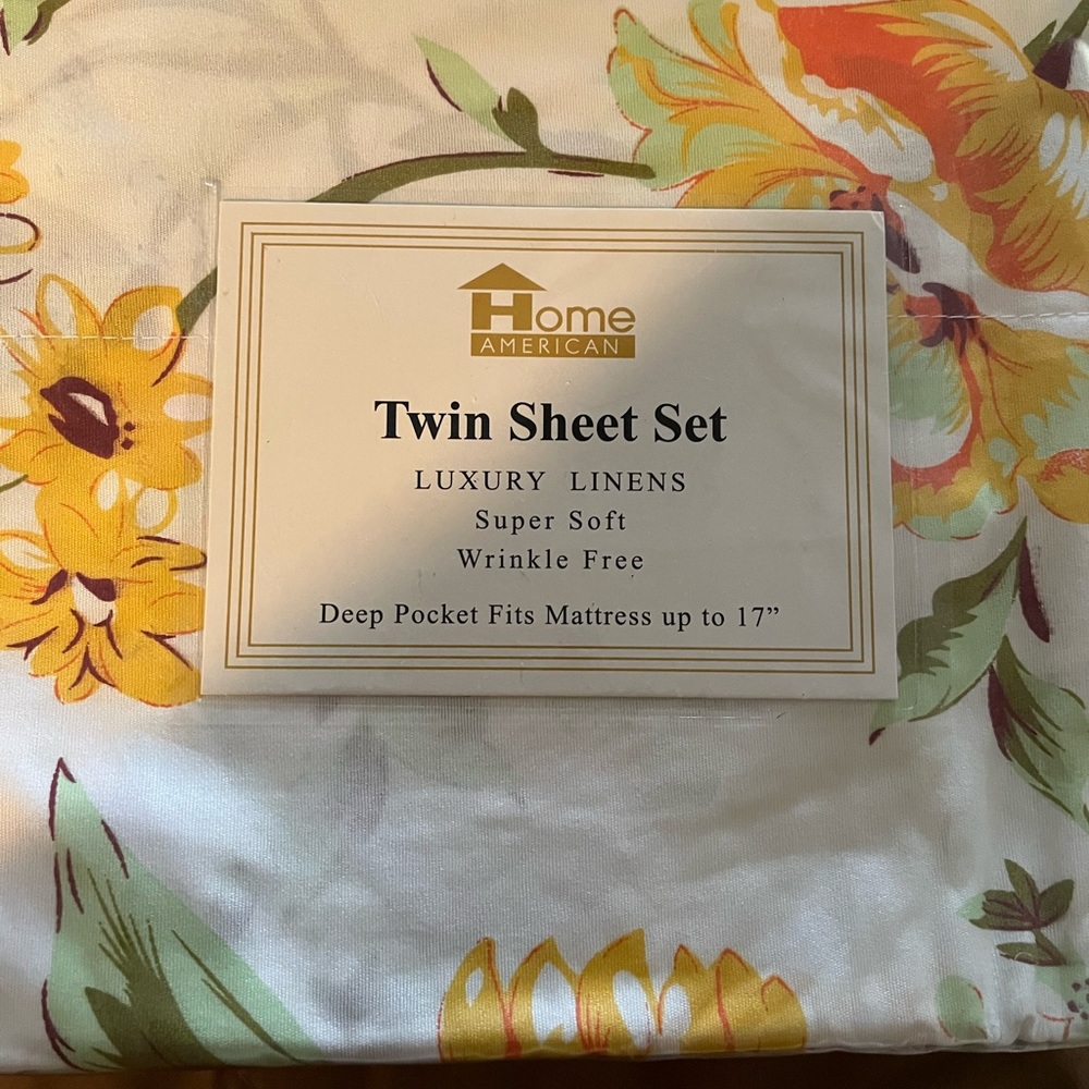 Twin bed sheet set